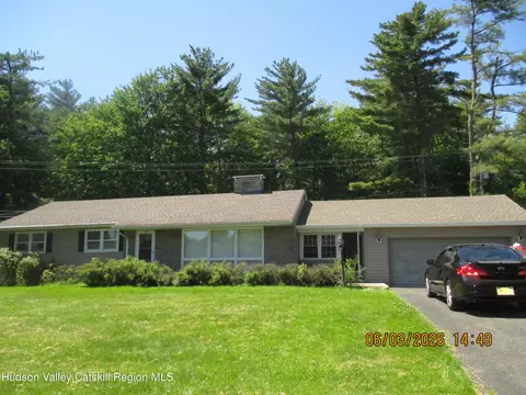 127 Du Bois Rd, Shokan, NY 12481