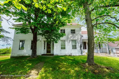 419 425 County Road 12, Hudson, NY 12534