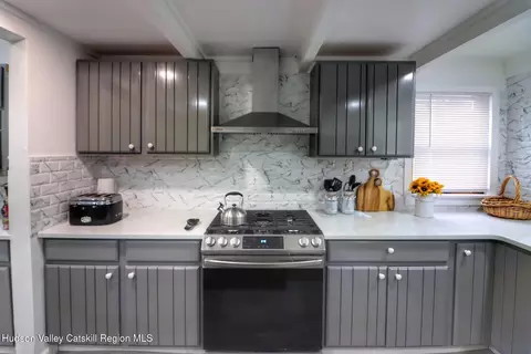 Kitchen - 4947 Route 32, Catskill, NY 12414 photo 4 of 4