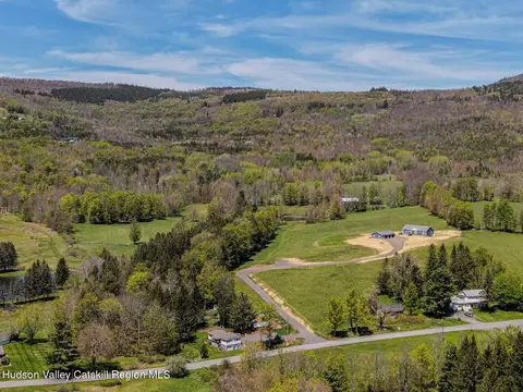 2074-2080 County Road 10, Windham, NY 12496