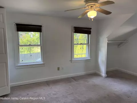 7 Berry St, Wallkill, NY 12589 photo 3