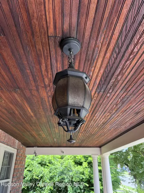 Exterior - 7 Cedar St, Catskill, NY 12414 photo 5 of 7