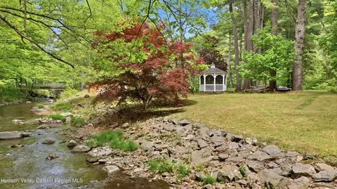 449 New York 71, Hillsdale, NY 12529