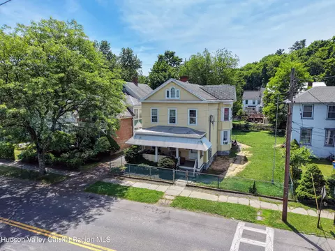 111 Wurts St, Kingston, NY 12401