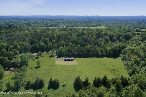 797 Flats Rd, Athens, NY 12015