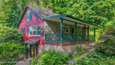 127 Zandhoek Rd, Hurley, NY 12443