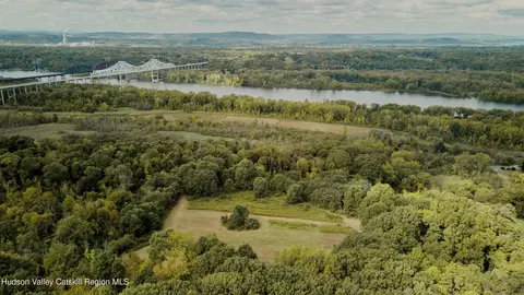 1320 River Rd, Schodack, NY 12156