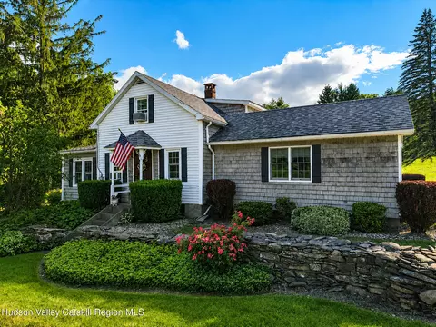 221 Camp Medusa Rd, Medusa, NY 12120