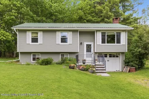 125 Reme Rd, Prattsville, NY 12468