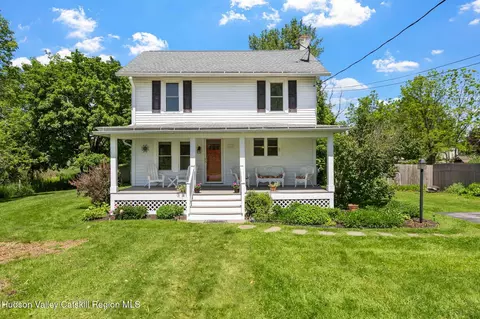 617 Empire Rd, Copake, NY 12516