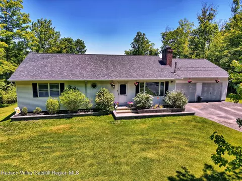 328 Woodard Rd, East Durham, NY 12423