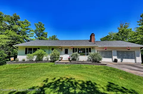 328 Woodard Rd, East Durham, NY 12423