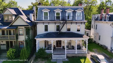 31 Green St, Kingston, NY 12401
