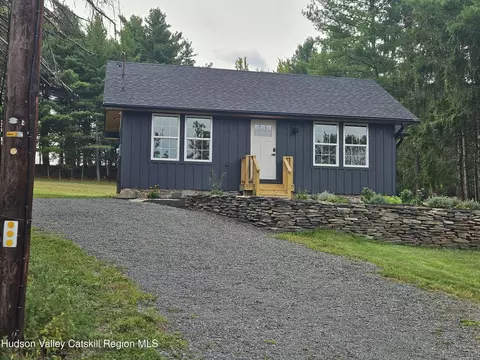 20 Reich Rd, Cornwallville, NY 12418