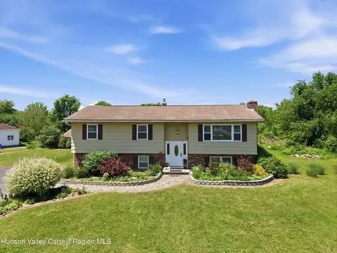 347 Plains Rd, Wallkill, NY 12589