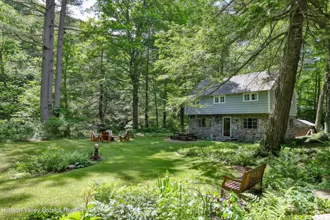 945 Woodland Valley Rd, Phoenicia, NY 12464