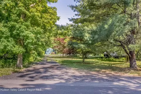 683 Us 4455, Highland, NY 12528