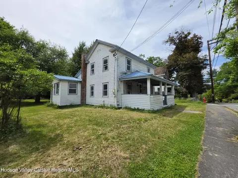 229 Bridge St, Narrowsburg, NY 12764
