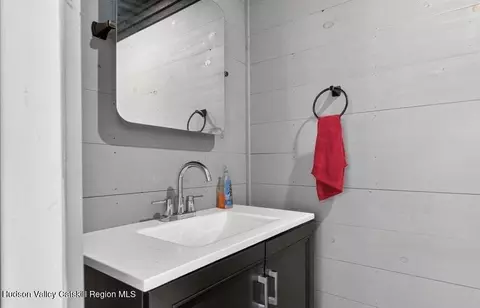 Bath - 6 Catskill View Dr, Kinderhook, NY 12106 photo 1 of 1