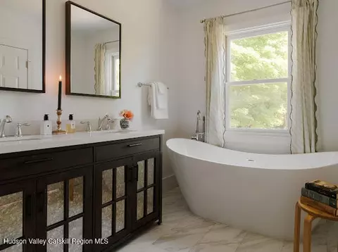 Bath - 181 Vedder Rd, Catskill, NY 12414 photo 1 of 2