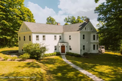 Exterior - 181 Vedder Rd, Catskill, NY 12414 photo 1 of 4