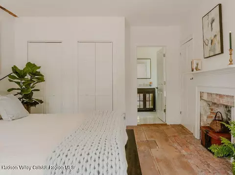 Bedroom - 181 Vedder Rd, Catskill, NY 12414 photo 2 of 7