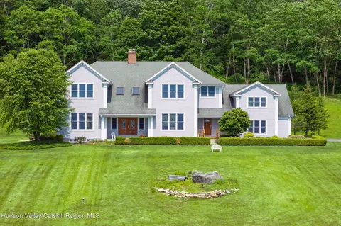 178 Us-20, New Lebanon, NY 12125