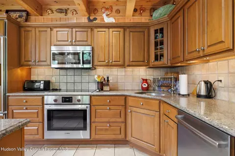 Kitchen - 16 White Way, Windham, NY 12496 photo 4 of 6