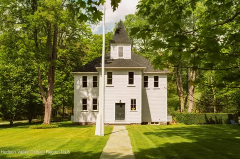 847 Cooks Falls Rd, Roscoe, NY 12776