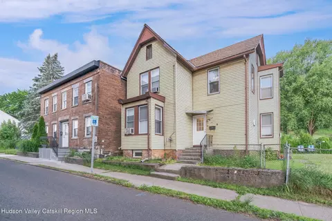 19 W Union St, Kingston, NY 12401