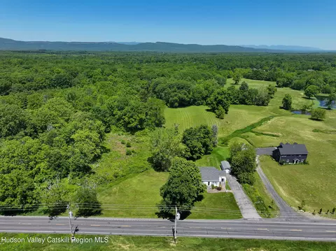 1771 Us 44, Modena, NY 12548