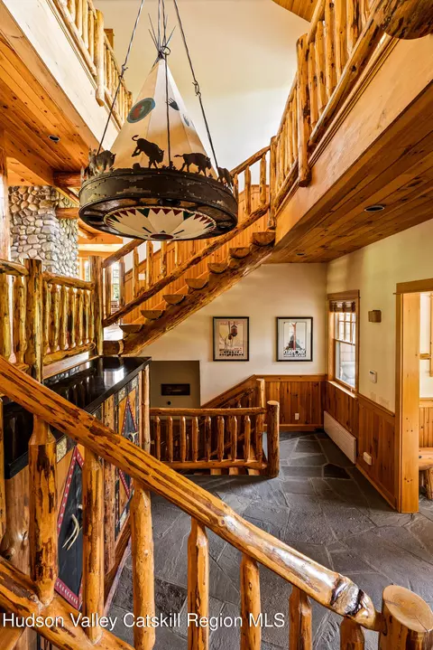 Entry Way - 6 White Way, Windham, NY 12496 photo 3 of 6