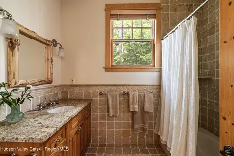 Bath - 6 White Way, Windham, NY 12496 photo 5 of 6