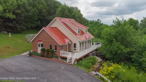 3381 Narrow Notch Rd, Hobart, NY 13788