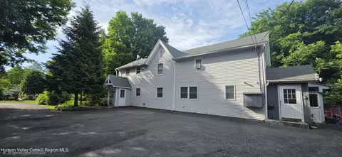 82-84 Ulster Ave, Saugerties, NY 12477