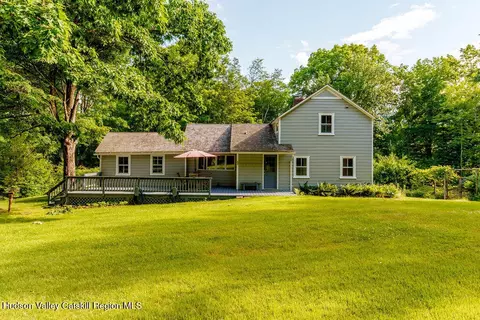 286 Manor Rock Rd, Craryville, NY 12521