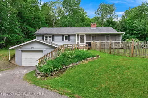 690 Hale Rd, Rensselaerville, NY 12147