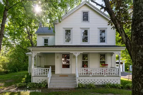 4411 New York 9g, Germantown, NY 12526