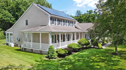 14 Amy Ct, Kingston, NY 12401
