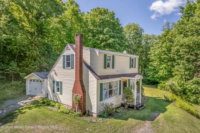 182 Sams Point Rd, Cragsmoor, NY 12420