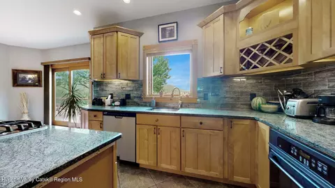 Kitchen - 33 Elm Ridge Rd, Windham, NY 12496 photo 3 of 3