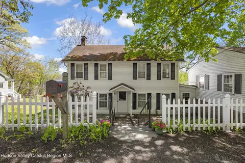 162 Greene Bedell Rd, Coxsackie, NY 12051