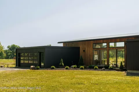 11 Franklin Ln, Accord, NY 12404