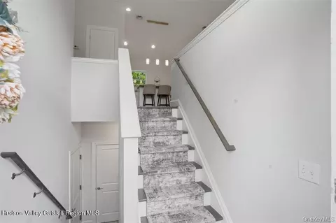 Entry Way - 201 Kingsview Hwy, Wallkill, NY 12589 photo 6 of 6