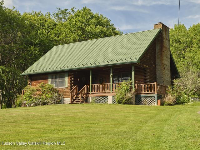 129 Elk Point Rd, Livingston Manor, NY 12758