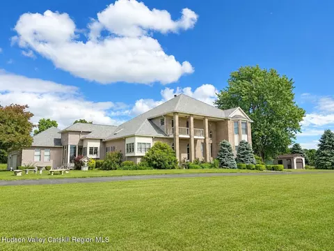270 Fish And Game Rd, Hudson, NY 12534