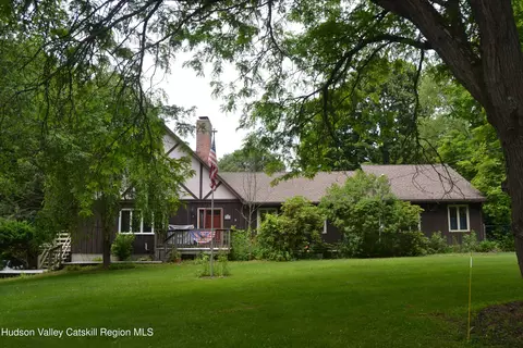 1209 County Route 22, Ghent, NY 12075