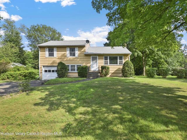 22 Apple Tree Dr, Rhinebeck, NY 12572