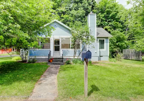 48 Mountainview Ave, Woodstock, NY 12498