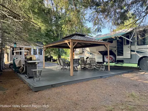 783 Woodstock Rd, East Berne, NY 12059